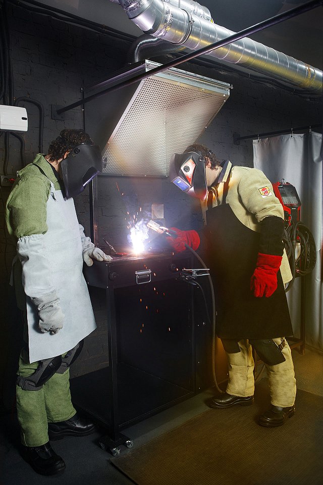 Маска сварщика хамелеон ВЕЛДЕР Ф6 (WELDER) черная - upload/resize_cache/iblock/039/qcgw3gk8akbpcksuk3oabpo8z8ff1w2r/640_1002_1821712164bebe8964a3cb4f91f48bb72/Svarka_23_12_240104_1280x1920