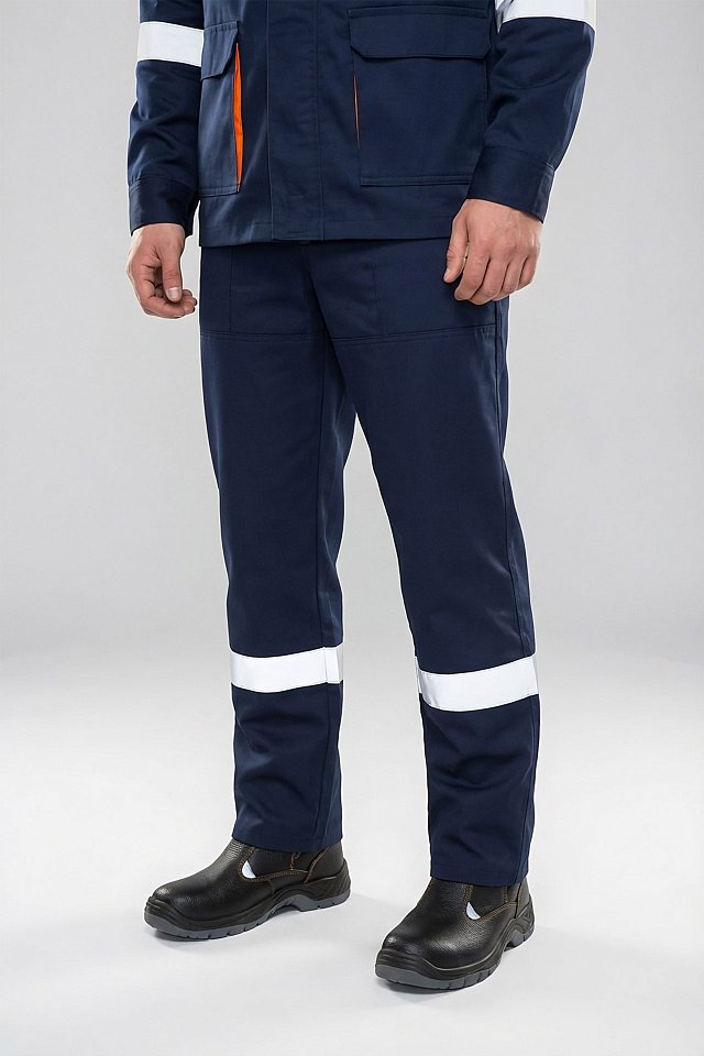 Сапоги кожаные для защиты от термических рисков электрической дуги СпецпошивТермо САП.001 черные - upload/resize_cache/iblock/17e/b5geb1wnmp0we2vu3nd8a73fqcorwx0e/640_1002_1821712164bebe8964a3cb4f91f48bb72/3