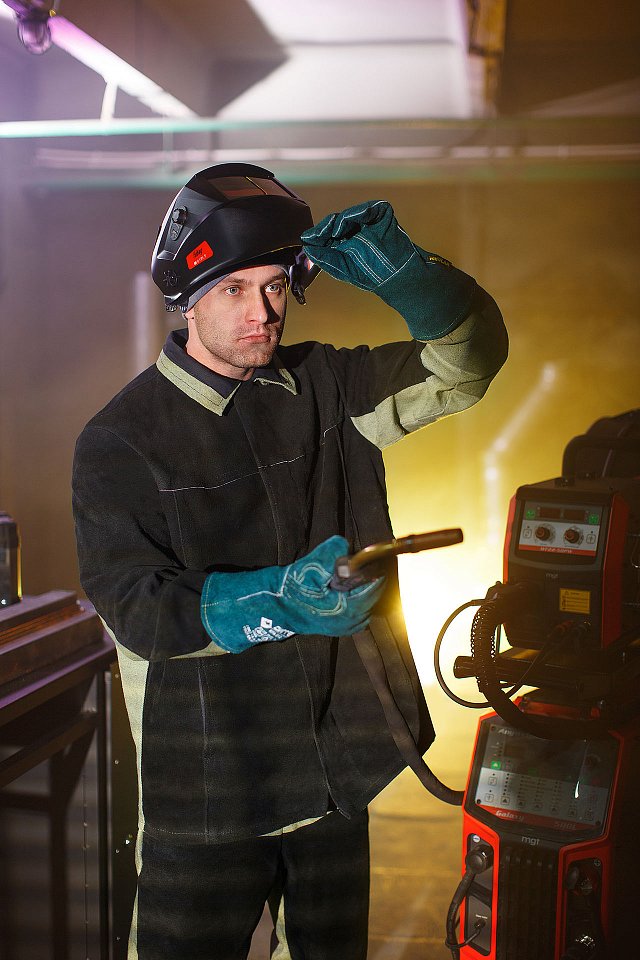 Краги спилковые ДИГГЕР+ - upload/resize_cache/iblock/364/oxllbesms6cyy3vsyvtn8qksflk3bpov/640_1002_1821712164bebe8964a3cb4f91f48bb72/Svarka_23_12_240714_1280x1920