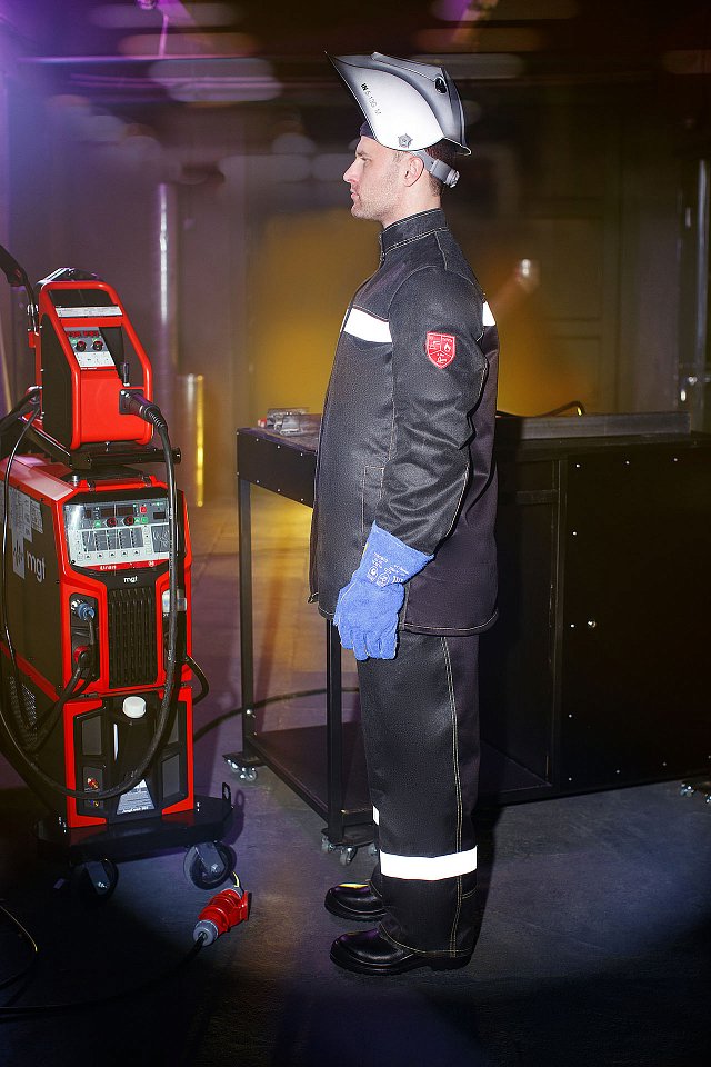 Краги спилковые ЛЮКС синие - upload/resize_cache/iblock/3d9/0s7kj26xidkhgg5nmelbp2vlvanoxuxj/640_1002_1821712164bebe8964a3cb4f91f48bb72/Svarka_23_12_241527_1280x1920