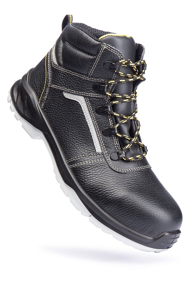 Ботинки АКСИОМ (AXIOM) 2450 S1 с КП черные - upload/resize_cache/iblock/425/1byckqsh0aqb9uj20ko7a3u8y9crgjed/640_1002_1821712164bebe8964a3cb4f91f48bb72/MG_3683