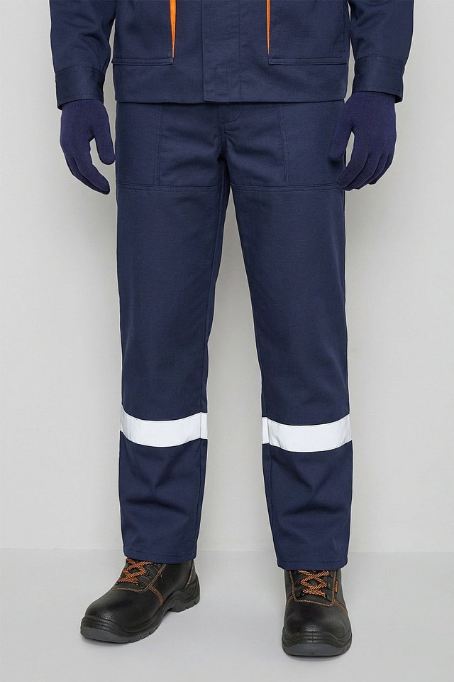 Ботинки кожаные для защиты от термических рисков электрической дуги СпецпошивТермо БОТ.001 черные - upload/resize_cache/iblock/735/8n4690jmj0oirbzgjh55631hzdokpkhn/640_1002_1821712164bebe8964a3cb4f91f48bb72/3