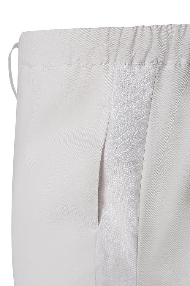 Брюки РИСТРЕТТО ШЕФ джоггеры белые - upload/resize_cache/iblock/7c3/kqur4l2835vz9t0rsvzpey8i7avi8y26/640_1002_1821712164bebe8964a3cb4f91f48bb72/bryuki_ristretto_shef_djoggery_belye_4