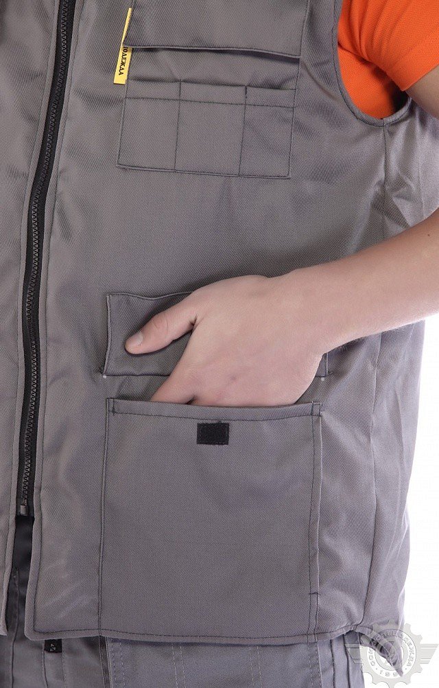 Жилет Профессионал утепленный темно-серый/светло-серый - upload/resize_cache/iblock/97c/640_1002_1821712164bebe8964a3cb4f91f48bb72/zhilet_professional_zimniy_temno_seryy_so_svetlo_serym_6_1